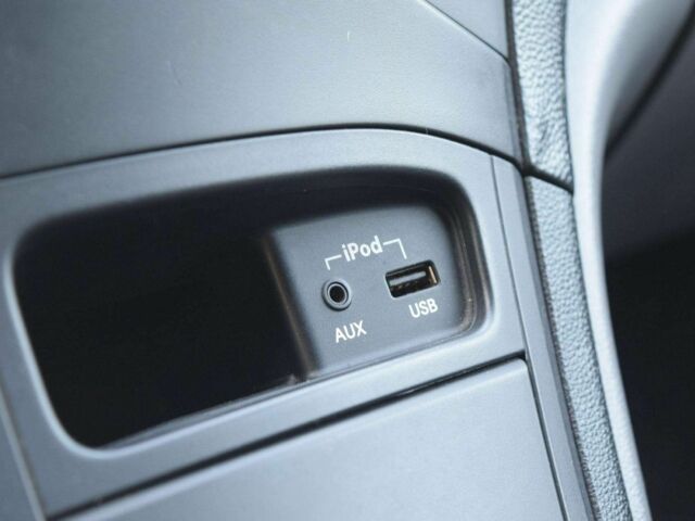 Серый Хендай Н 100, объемом двигателя 2.5 л и пробегом 194 тыс. км за 8900 $, фото 15 на Automoto.ua