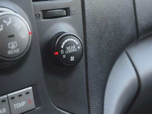 Серый Хендай Н 100, объемом двигателя 2.5 л и пробегом 194 тыс. км за 8900 $, фото 13 на Automoto.ua