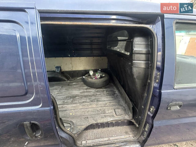 Синий Хендай Н 100, объемом двигателя 2.48 л и пробегом 361 тыс. км за 3000 $, фото 4 на Automoto.ua