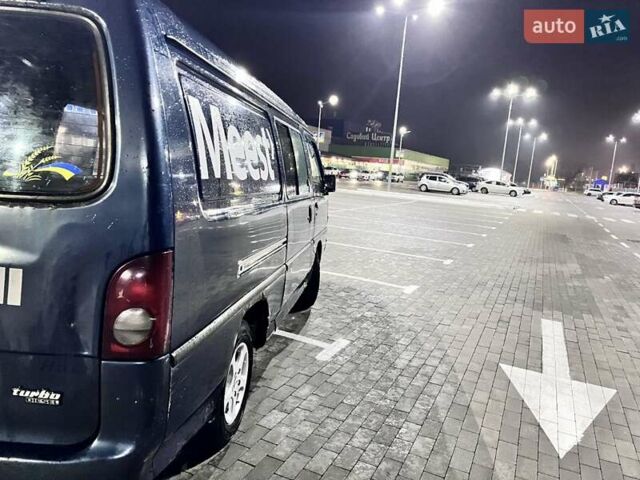 Синий Хендай Н 100, объемом двигателя 2.48 л и пробегом 470 тыс. км за 2500 $, фото 4 на Automoto.ua