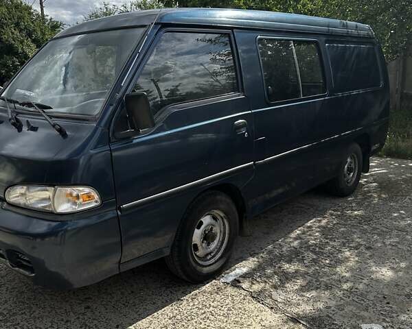 Синій Хендай Н 100, об'ємом двигуна 2.5 л та пробігом 450 тис. км за 4000 $, фото 1 на Automoto.ua