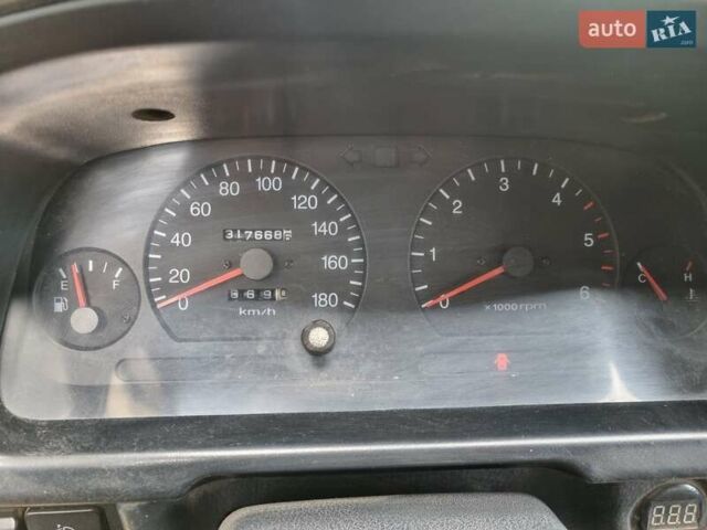 Синий Хендай Н 100, объемом двигателя 2.5 л и пробегом 300 тыс. км за 4000 $, фото 12 на Automoto.ua