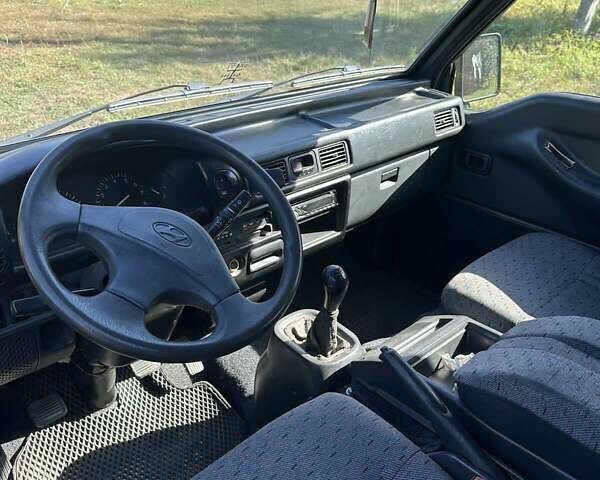 Зелений Хендай Н 100, об'ємом двигуна 2.35 л та пробігом 90 тис. км за 3500 $, фото 7 на Automoto.ua