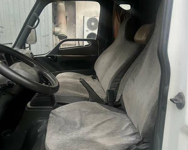 Белый Хендай НД 65, объемом двигателя 3.91 л и пробегом 180 тыс. км за 7850 $, фото 9 на Automoto.ua