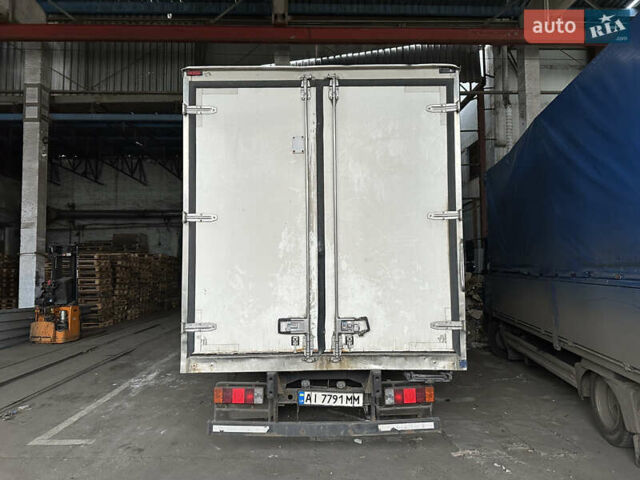 Белый Хендай НД 65, объемом двигателя 3.91 л и пробегом 244 тыс. км за 8000 $, фото 6 на Automoto.ua