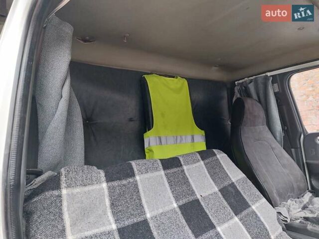 Белый Хендай НД 72, объемом двигателя 3.91 л и пробегом 570 тыс. км за 8400 $, фото 20 на Automoto.ua