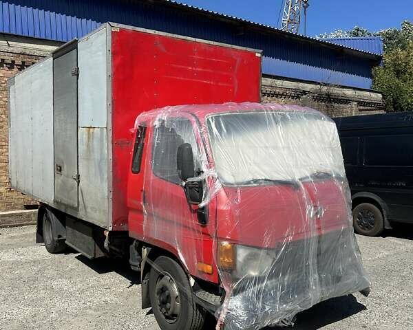 Хендай НД 72 2008 в Одессе на Automoto.ua Красный Хендай НД 72, объемом двигателя 3.91 л и пробегом 800 тыс. км за 6800 $, фото 3 на Automoto.ua