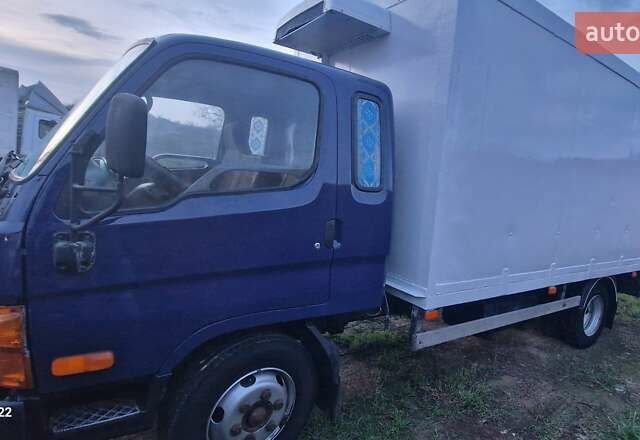 Синій Хендай НД 72, об'ємом двигуна 3.9 л та пробігом 380 тис. км за 5000 $, фото 2 на Automoto.ua