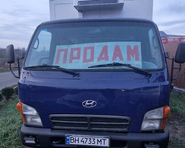 Синій Хендай НД 72, об'ємом двигуна 3.9 л та пробігом 380 тис. км за 5000 $, фото 1 на Automoto.ua