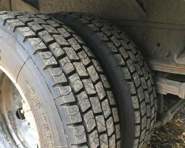 Білий Хендай НД 78, об'ємом двигуна 3.93 л та пробігом 400 тис. км за 5500 $, фото 6 на Automoto.ua