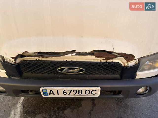 Белый Хендай НД 78, объемом двигателя 3.9 л и пробегом 100 тыс. км за 11800 $, фото 5 на Automoto.ua