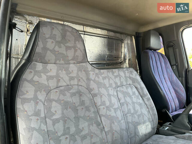Синий Хендай НД 78, объемом двигателя 3.93 л и пробегом 517 тыс. км за 12000 $, фото 12 на Automoto.ua