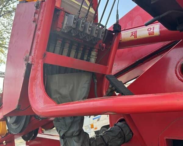 Синий Хендай НД 78, объемом двигателя 3.9 л и пробегом 560 тыс. км за 65000 $, фото 3 на Automoto.ua