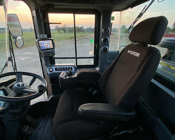 Хендай НЛ, объемом двигателя 14.86 л и пробегом 8 тыс. км за 69066 $, фото 41 на Automoto.ua