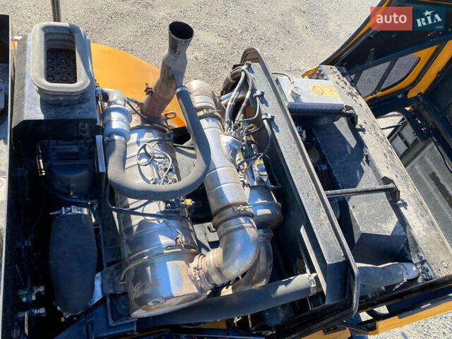 Хендай НЛ, объемом двигателя 14.86 л и пробегом 8 тыс. км за 69066 $, фото 3 на Automoto.ua