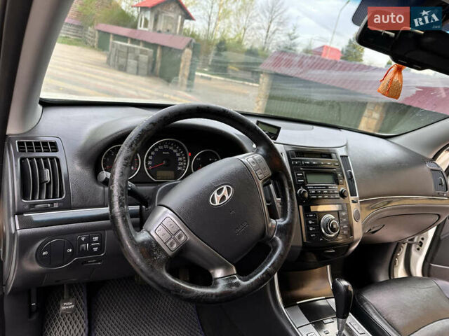 Белый Хендай ЛХ55, объемом двигателя 2.96 л и пробегом 320 тыс. км за 12700 $, фото 5 на Automoto.ua