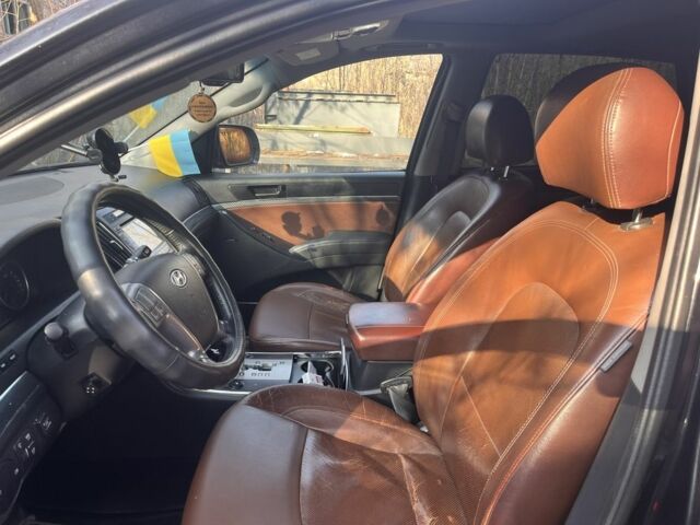 Черный Хендай ЛХ55, объемом двигателя 3.8 л и пробегом 260 тыс. км за 8200 $, фото 10 на Automoto.ua