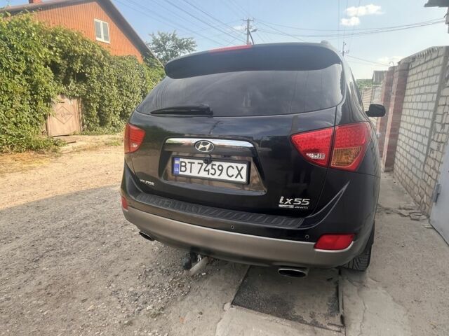Черный Хендай ЛХ55, объемом двигателя 3.8 л и пробегом 260 тыс. км за 8200 $, фото 4 на Automoto.ua