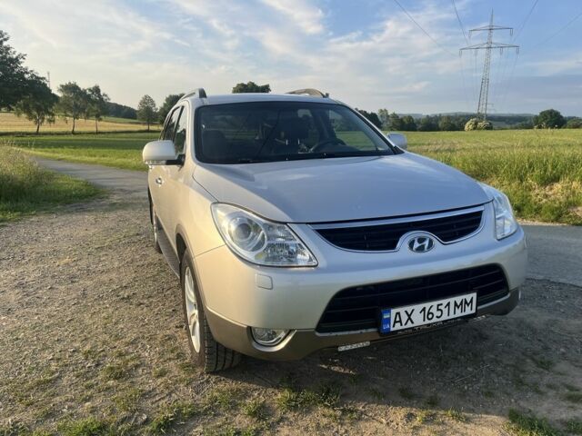 Серый Хендай ЛХ55, объемом двигателя 3 л и пробегом 100 тыс. км за 10399 $, фото 6 на Automoto.ua