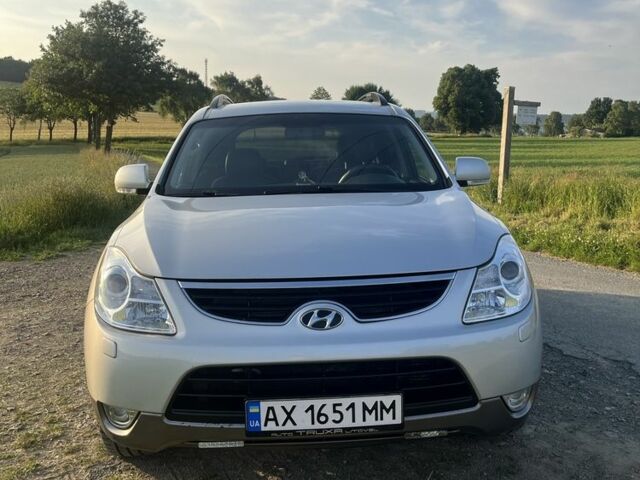 Серый Хендай ЛХ55, объемом двигателя 3 л и пробегом 100 тыс. км за 10399 $, фото 5 на Automoto.ua