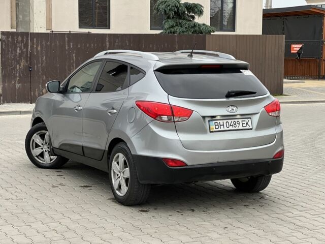 Серый Хендай ЛХ55, объемом двигателя 2 л и пробегом 156 тыс. км за 9500 $, фото 4 на Automoto.ua