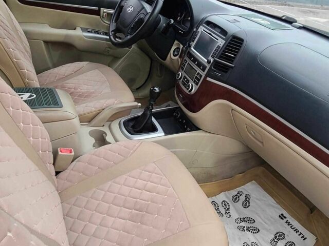 Фиолетовый Хендай Лантра, объемом двигателя 2.7 л и пробегом 265 тыс. км за 9500 $, фото 6 на Automoto.ua
