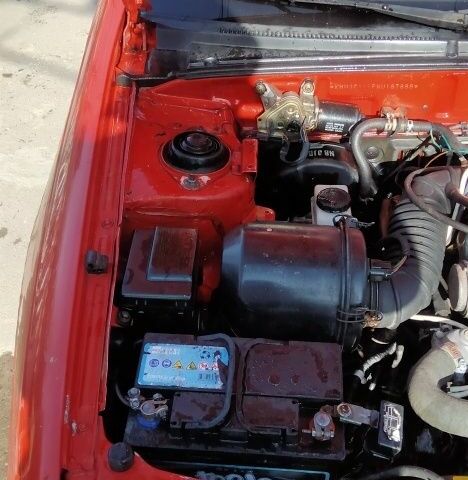 Червоний Хендай Лантра, об'ємом двигуна 1 л та пробігом 198 тис. км за 700 $, фото 11 на Automoto.ua