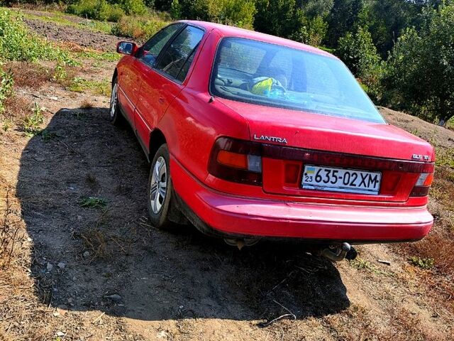 Червоний Хендай Лантра, об'ємом двигуна 1.6 л та пробігом 240 тис. км за 1200 $, фото 1 на Automoto.ua