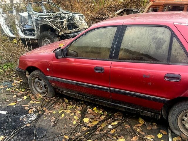 Червоний Хендай Лантра, об'ємом двигуна 1.6 л та пробігом 300 тис. км за 500 $, фото 3 на Automoto.ua