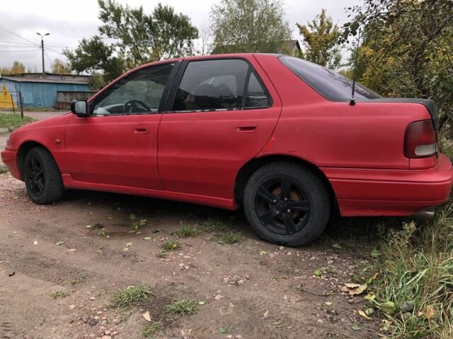 Хендай Лантра 1994 в Коростене на Automoto.ua Красный Хендай Лантра, объемом двигателя 1.5 л и пробегом 3 тыс. км за 1100 $, фото 3 на Automoto.ua