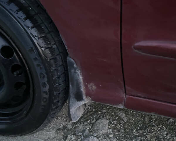 Червоний Хендай Лантра, об'ємом двигуна 1.6 л та пробігом 348 тис. км за 1500 $, фото 5 на Automoto.ua