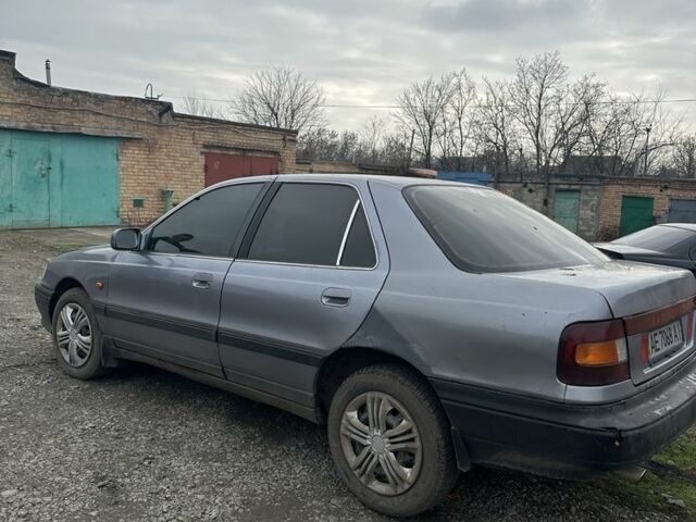 Серый Хендай Лантра, объемом двигателя 1.6 л и пробегом 280 тыс. км за 759 $, фото 3 на Automoto.ua