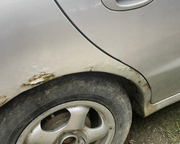 Сірий Хендай Лантра, об'ємом двигуна 1.8 л та пробігом 319 тис. км за 1000 $, фото 8 на Automoto.ua