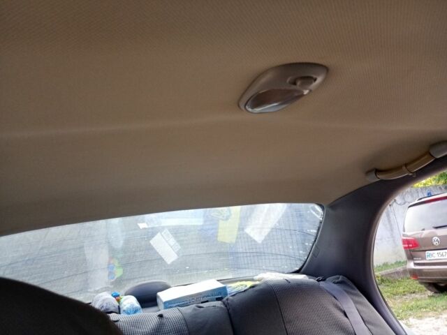 Хендай Лантра 1999 в Львове на Automoto.ua Серый Хендай Лантра, объемом двигателя 1.8 л и пробегом 3 тыс. км за 1600 $, фото 10 на Automoto.ua