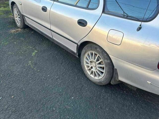 Сірий Хендай Лантра, об'ємом двигуна 1.6 л та пробігом 328 тис. км за 2500 $, фото 4 на Automoto.ua