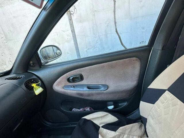 Сірий Хендай Лантра, об'ємом двигуна 1.6 л та пробігом 328 тис. км за 2500 $, фото 5 на Automoto.ua