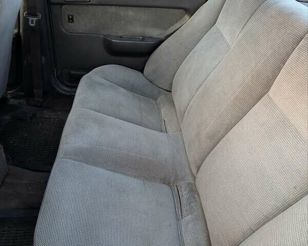 Синій Хендай Лантра, об'ємом двигуна 2 л та пробігом 423 тис. км за 2400 $, фото 3 на Automoto.ua