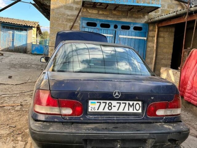 Синий Хендай Лантра, объемом двигателя 1.5 л и пробегом 450 тыс. км за 1500 $, фото 7 на Automoto.ua