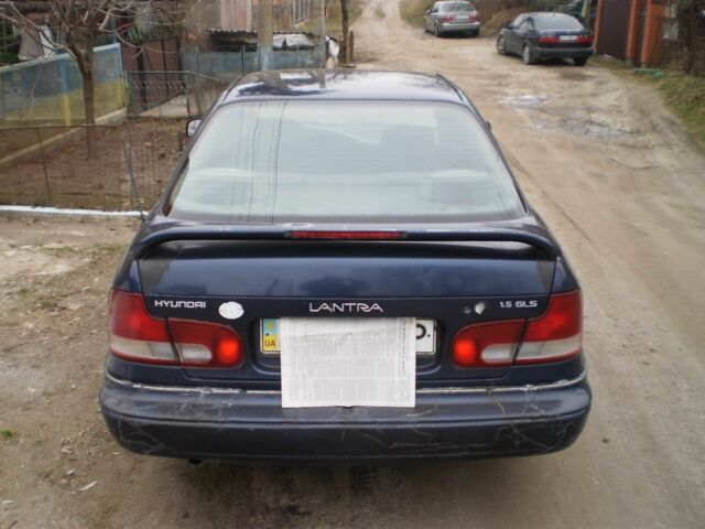 Синій Хендай Лантра, об'ємом двигуна 1.5 л та пробігом 3 тис. км за 1170 $, фото 3 на Automoto.ua
