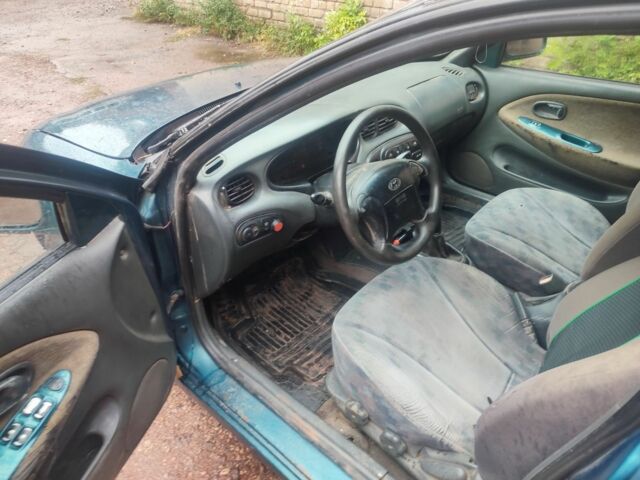 Синій Хендай Лантра, об'ємом двигуна 1.8 л та пробігом 300 тис. км за 700 $, фото 5 на Automoto.ua