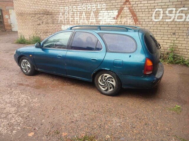 Синій Хендай Лантра, об'ємом двигуна 1.8 л та пробігом 300 тис. км за 700 $, фото 3 на Automoto.ua