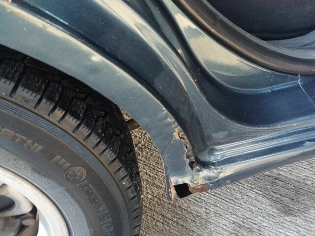 Синій Хендай Лантра, об'ємом двигуна 0 л та пробігом 334 тис. км за 1200 $, фото 4 на Automoto.ua