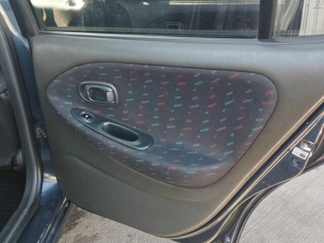 Синій Хендай Лантра, об'ємом двигуна 0 л та пробігом 334 тис. км за 1200 $, фото 8 на Automoto.ua