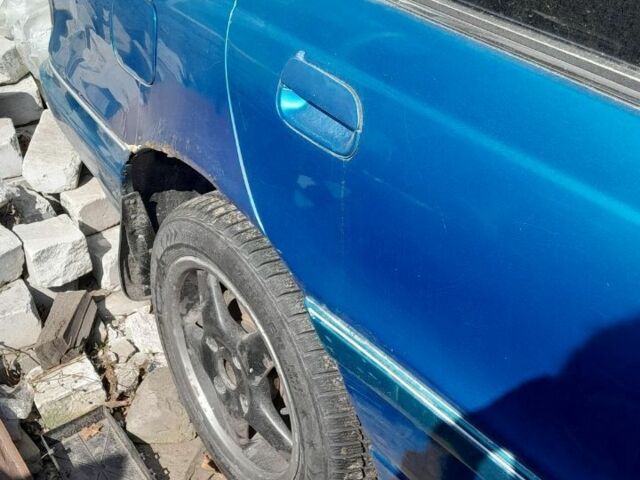 Зеленый Хендай Лантра, объемом двигателя 1 л и пробегом 268 тыс. км за 641 $, фото 4 на Automoto.ua