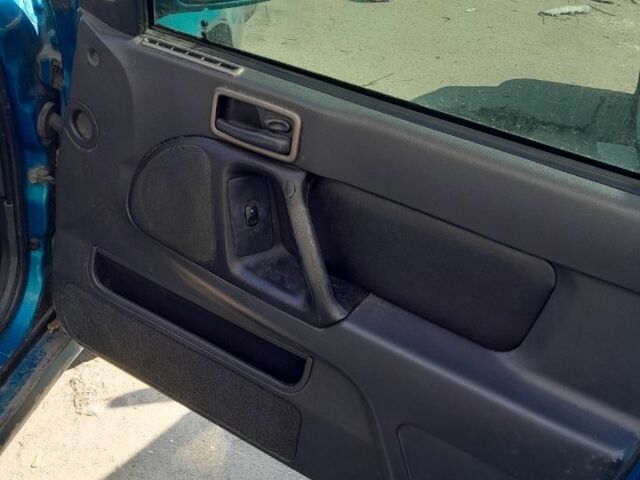 Зеленый Хендай Лантра, объемом двигателя 1 л и пробегом 268 тыс. км за 641 $, фото 2 на Automoto.ua