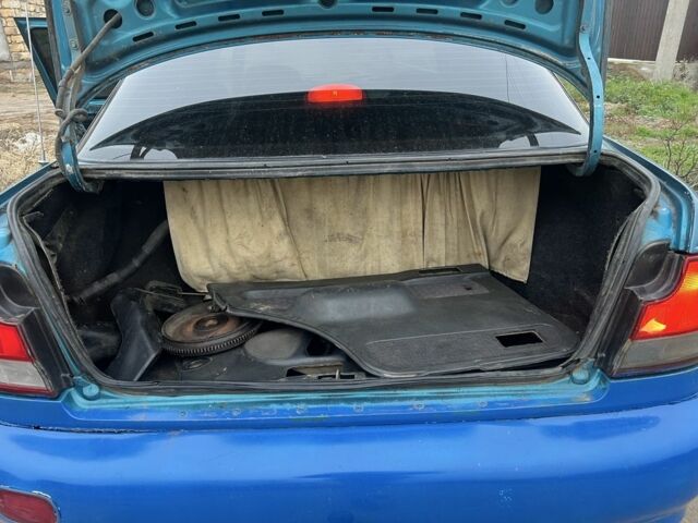 Зеленый Хендай Лантра, объемом двигателя 1.5 л и пробегом 200 тыс. км за 700 $, фото 7 на Automoto.ua