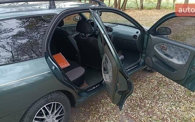 Зелений Хендай Лантра, об'ємом двигуна 1.6 л та пробігом 240 тис. км за 2500 $, фото 5 на Automoto.ua