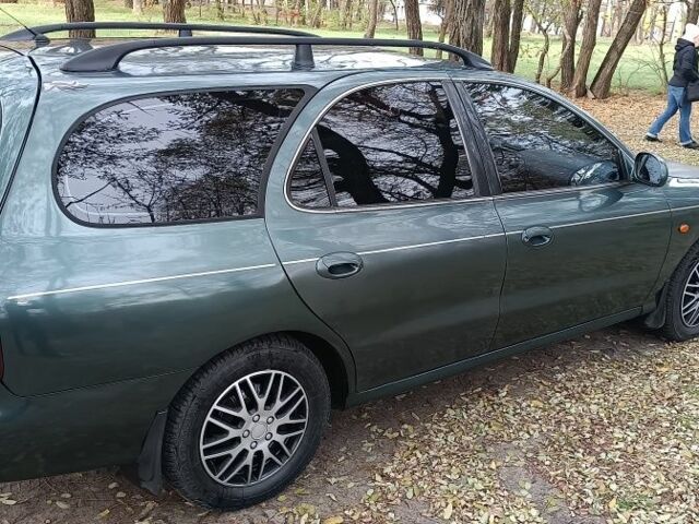 Зеленый Хендай Лантра, объемом двигателя 1.6 л и пробегом 240 тыс. км за 2500 $, фото 1 на Automoto.ua