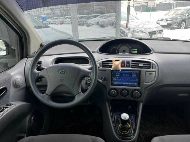 Белый Хендай Матрикс, объемом двигателя 1.8 л и пробегом 140 тыс. км за 4490 $, фото 13 на Automoto.ua