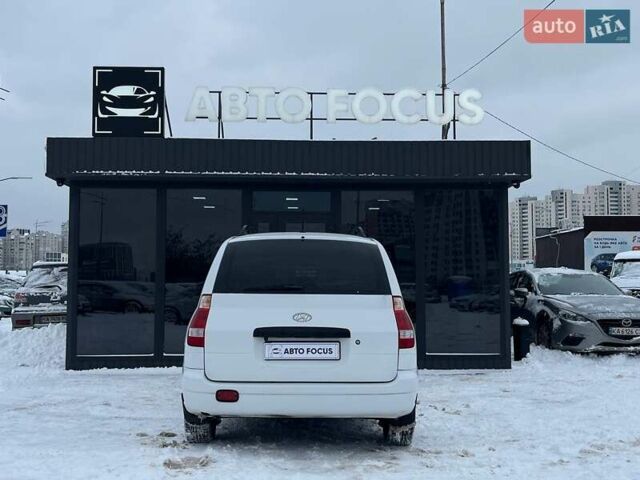 Белый Хендай Матрикс, объемом двигателя 1.8 л и пробегом 140 тыс. км за 4490 $, фото 6 на Automoto.ua